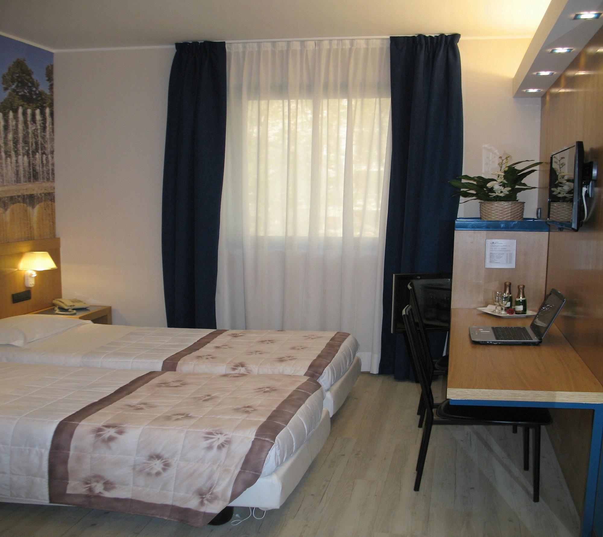 Hotel Domenichino Mailand Exterior foto