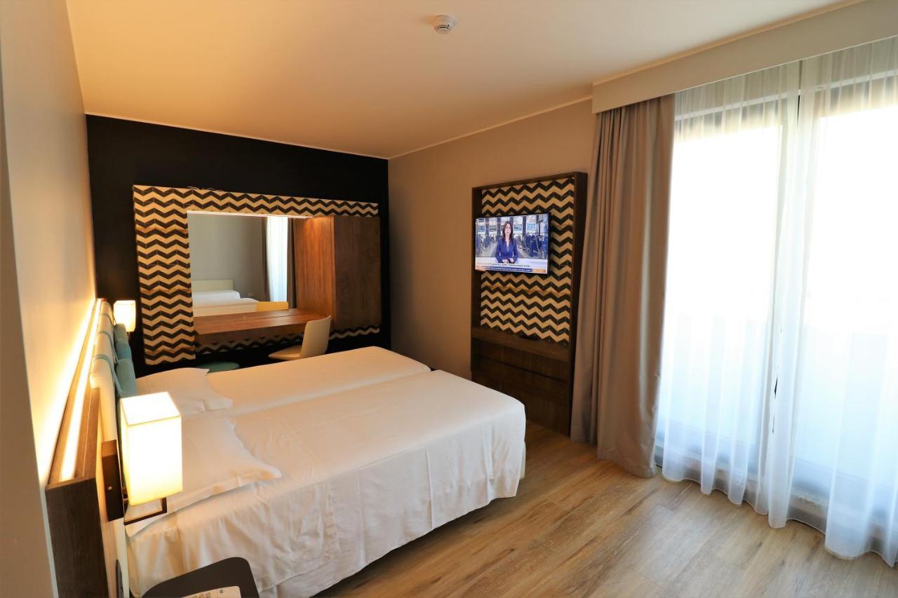 Hotel Domenichino Mailand Exterior foto