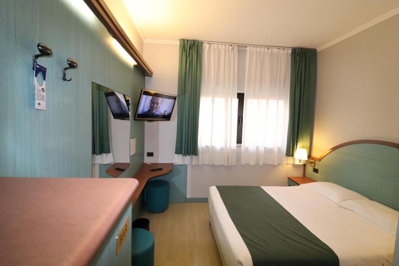 Hotel Domenichino Mailand Exterior foto