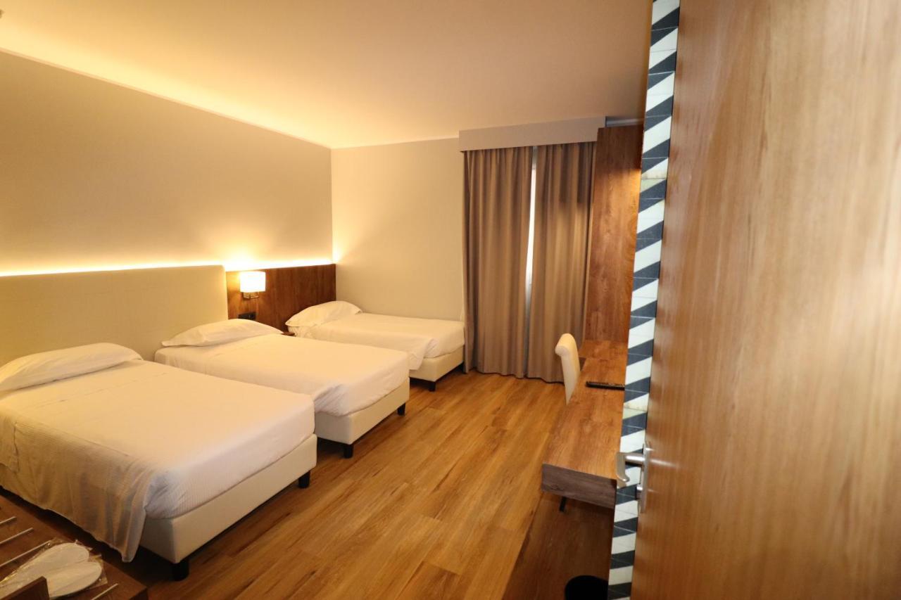 Hotel Domenichino Mailand Exterior foto
